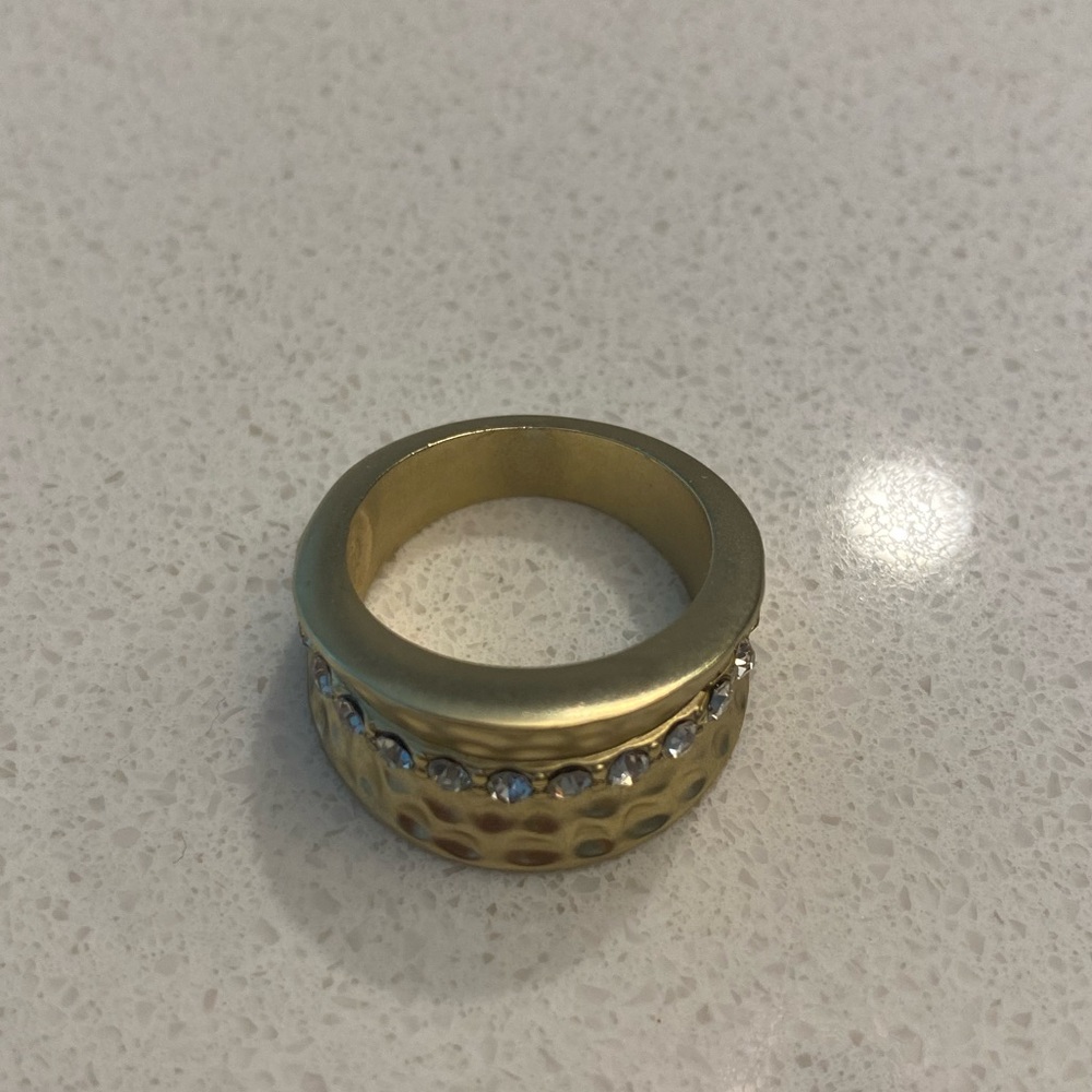 Gold Ring - Picture 2 of 2